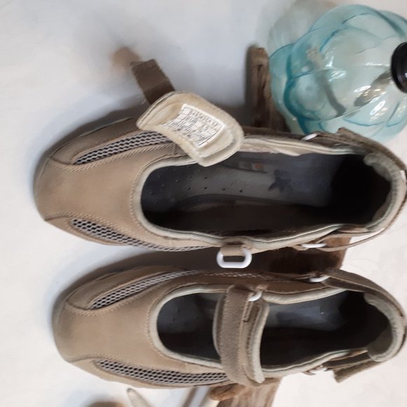 MEPHISTO NIRO ALLROUNDER Tan & Beige Sneakers - Picture 6 of 10